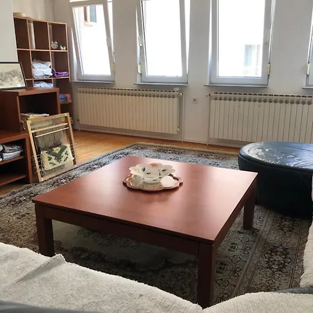 Хостел Alfar House